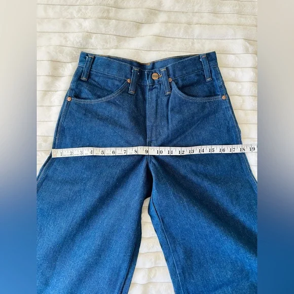 **SOLD** VINTAGE 70s Deadstock Wrangler Super Star Flare Jeans - Picture 8 of 11